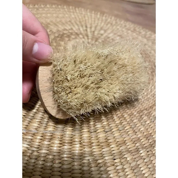 CREMO Men's Beard Brush - Picture 5 of 8